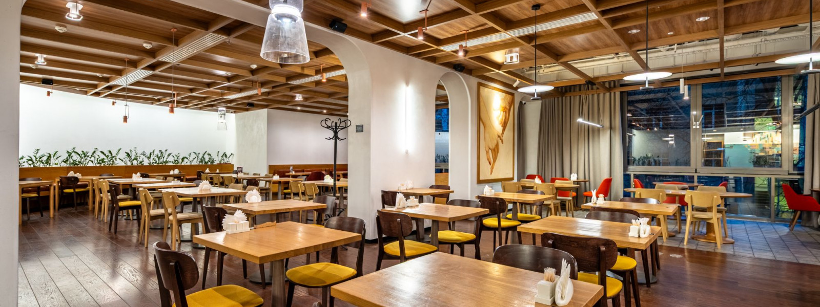 Dinner’s у БЦ “Сенатор”